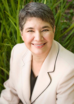 bella-depaulo-herself250